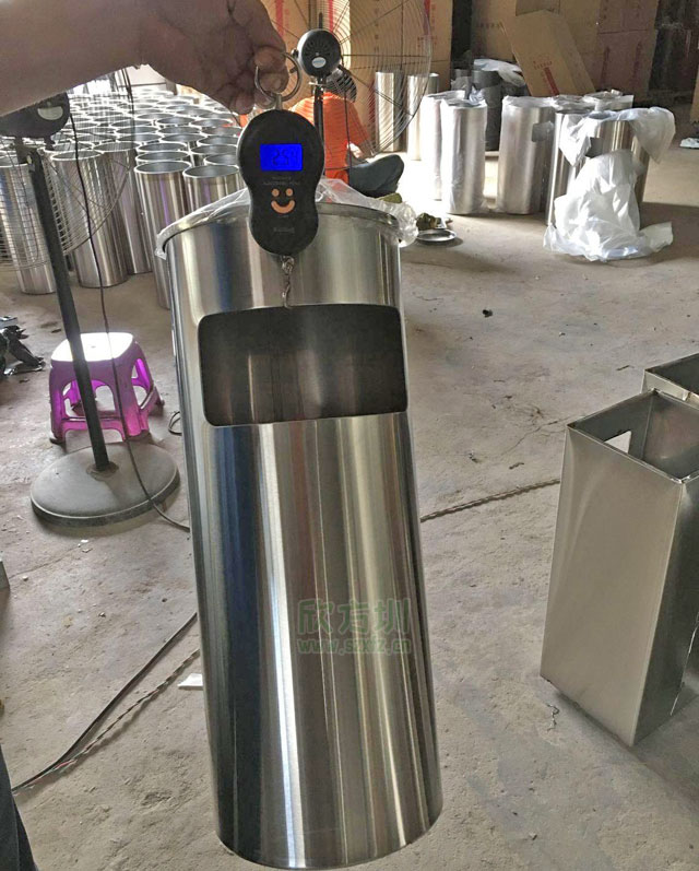 上海不銹鋼座地煙灰桶足厚真材實料，確保質量統一